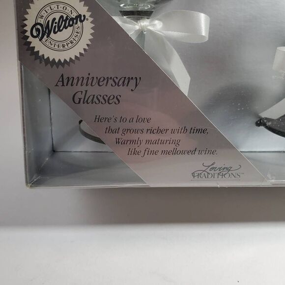 Wilton 1988 Happy Anniversary Champagne Glass set - Picture 3 of 7